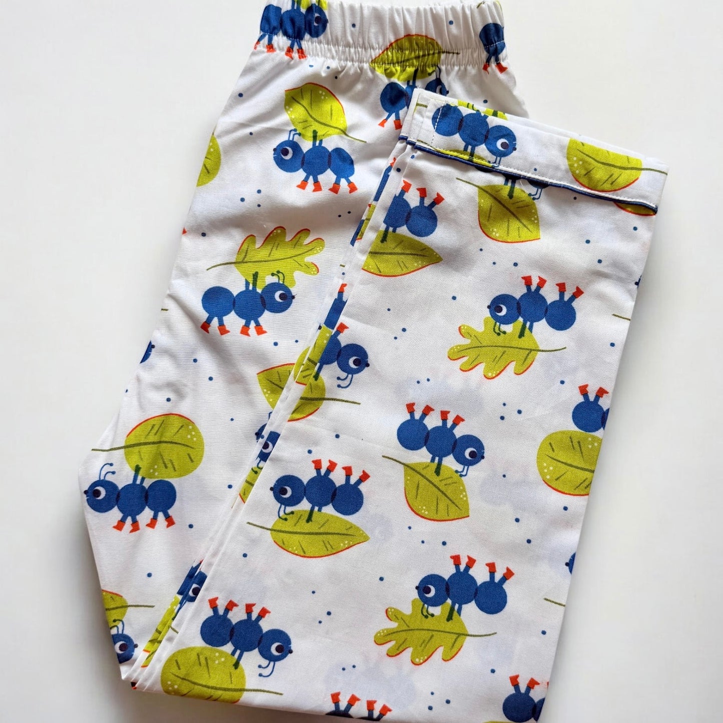Ant And The Leaf Nightwear